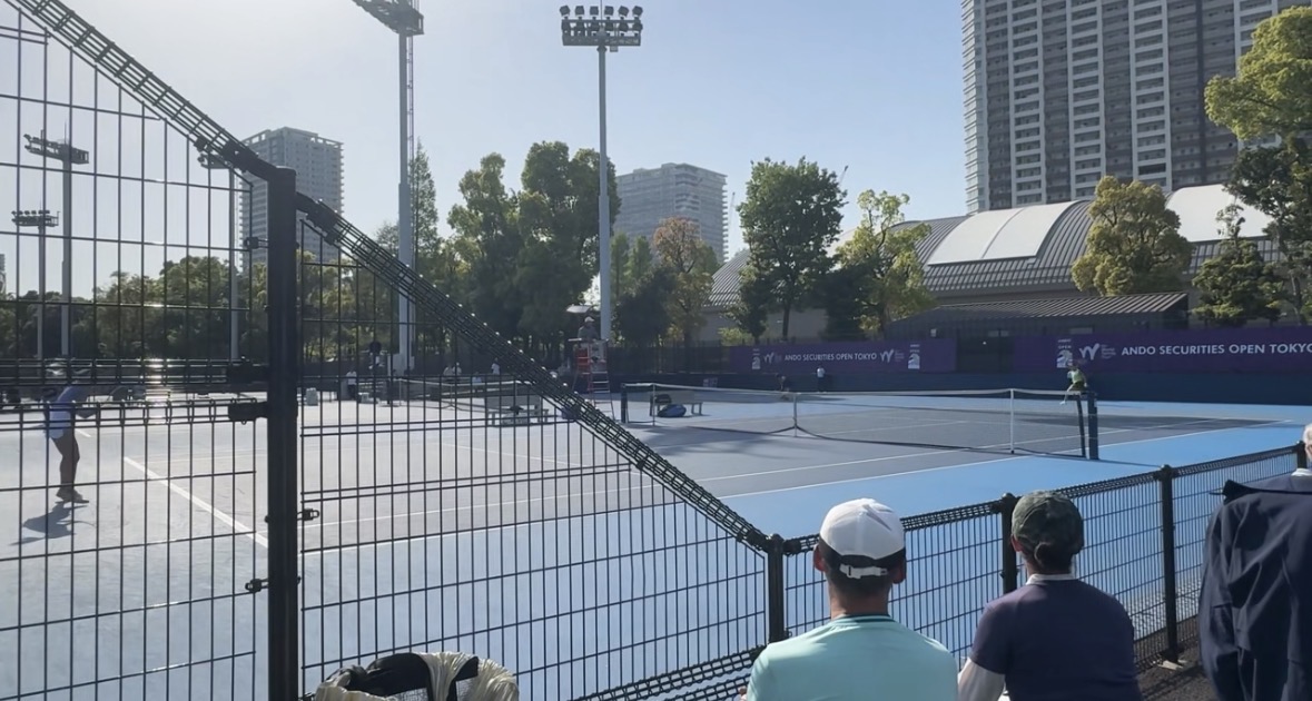 つくば近郊でプロのテニス試合を観戦するD.Style Tennis Clubメンバー